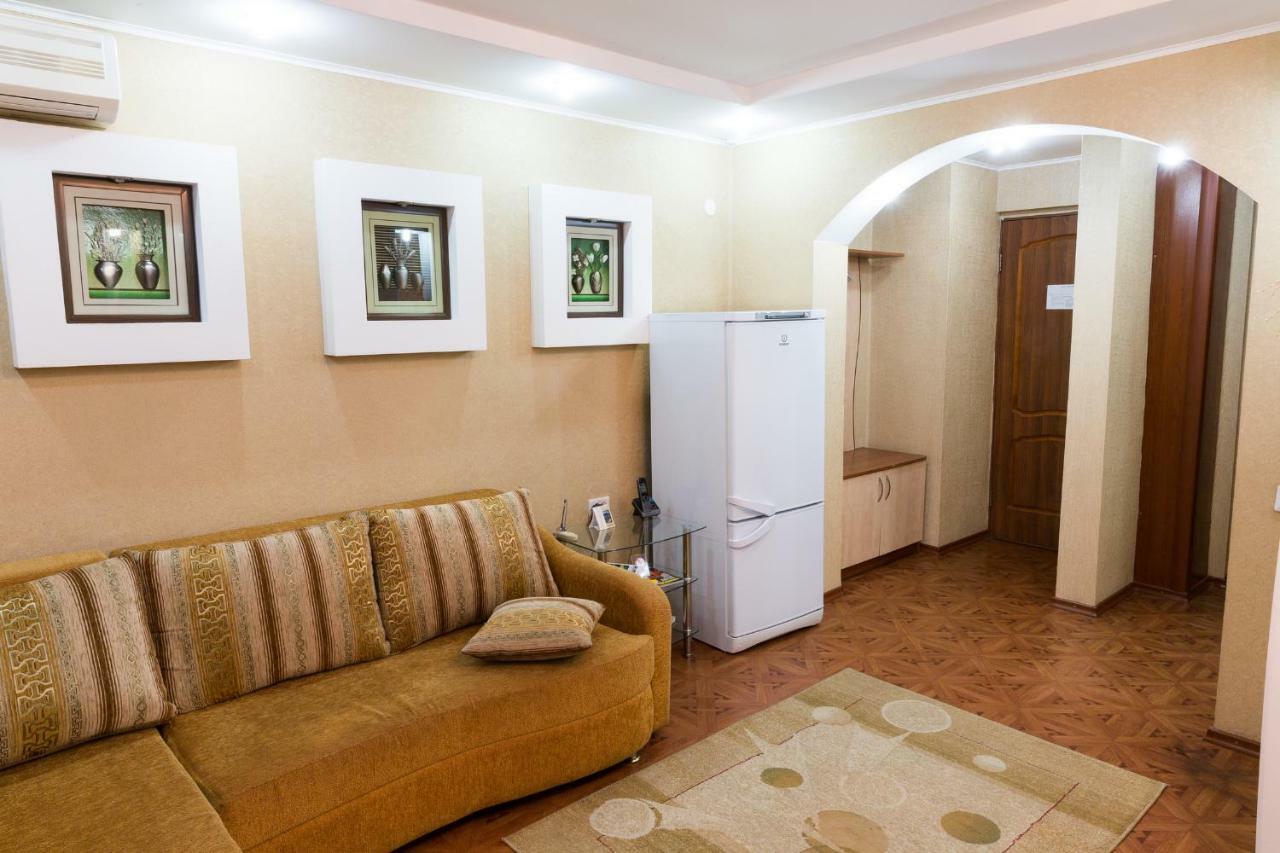 Tourist Hotel Ust-Kamenogorsk Exterior photo