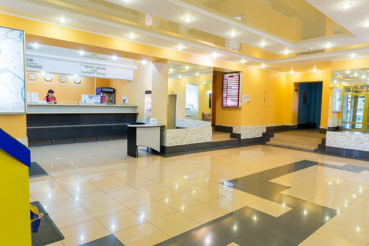 Tourist Hotel Ust-Kamenogorsk Exterior photo